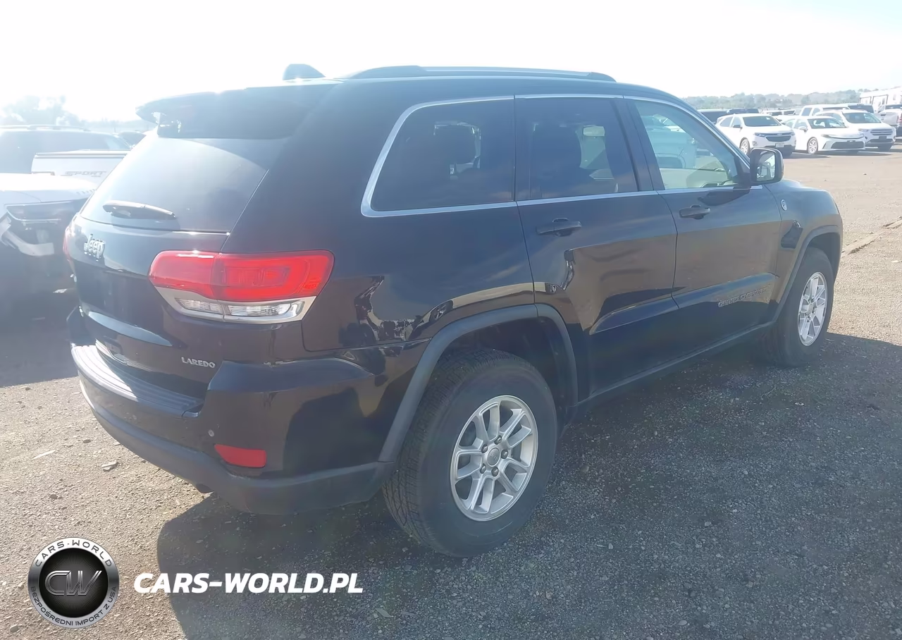 2019 Jeep Grand Cherokee Laredo E 4X4 VIN:1C4RJFAG8KC766112 - 4