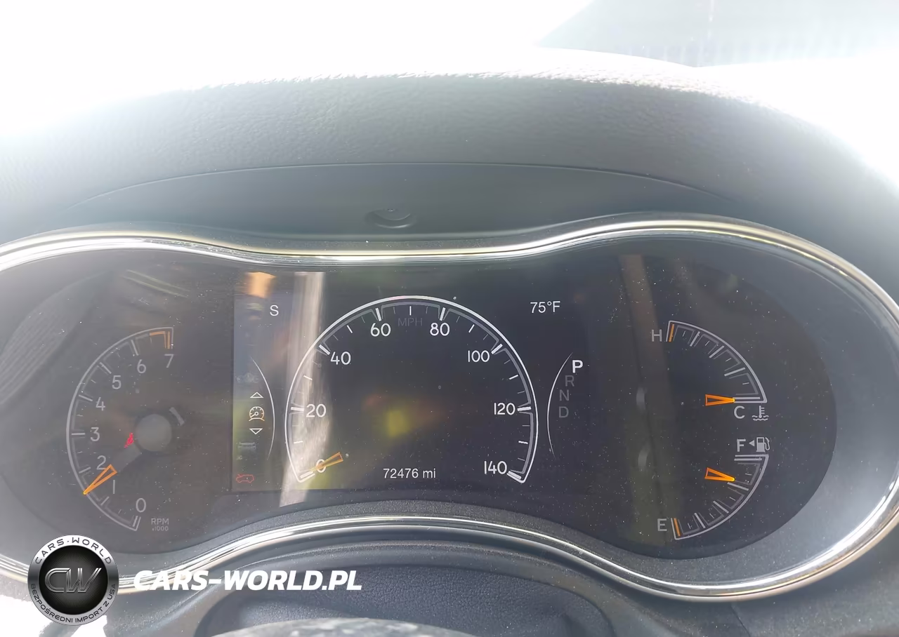 2019 Jeep Grand Cherokee Laredo E 4X4 VIN:1C4RJFAG8KC766112 - 7
