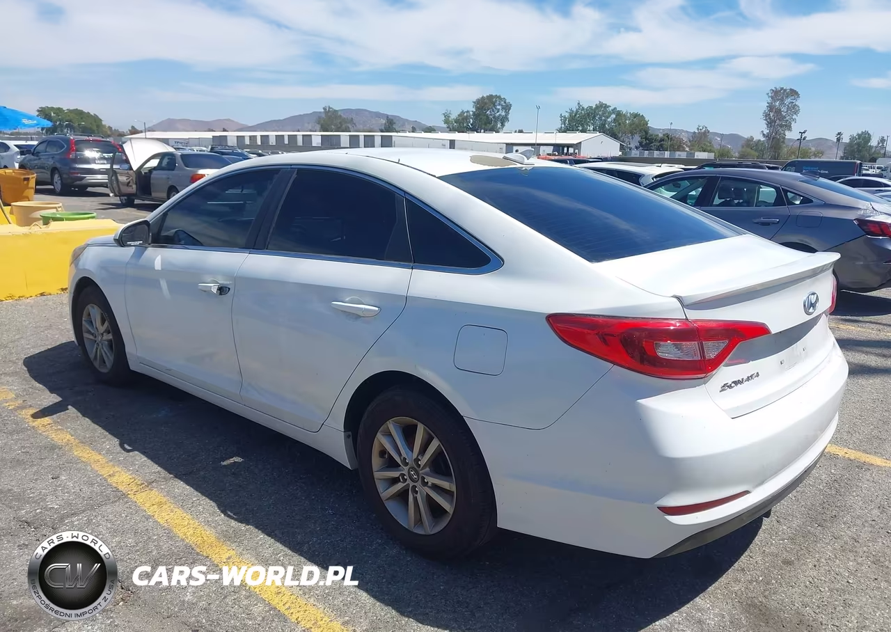 2016 Hyundai Sonata Se VIN:5NPE24AF2GH312425 - 3