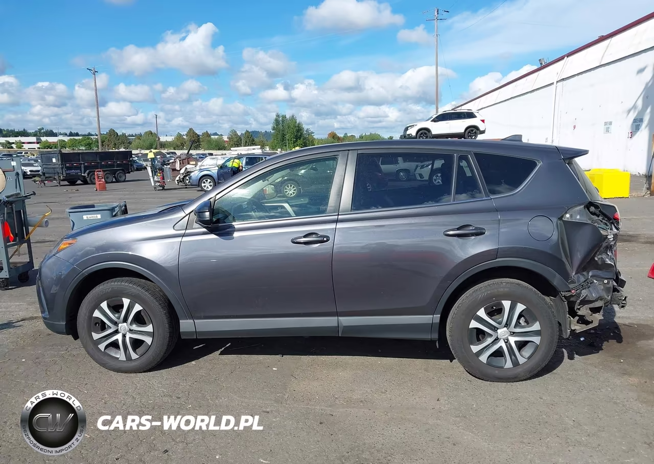 2018 Toyota Rav4 Le VIN:JTMBFREV8JJ217338 - 15