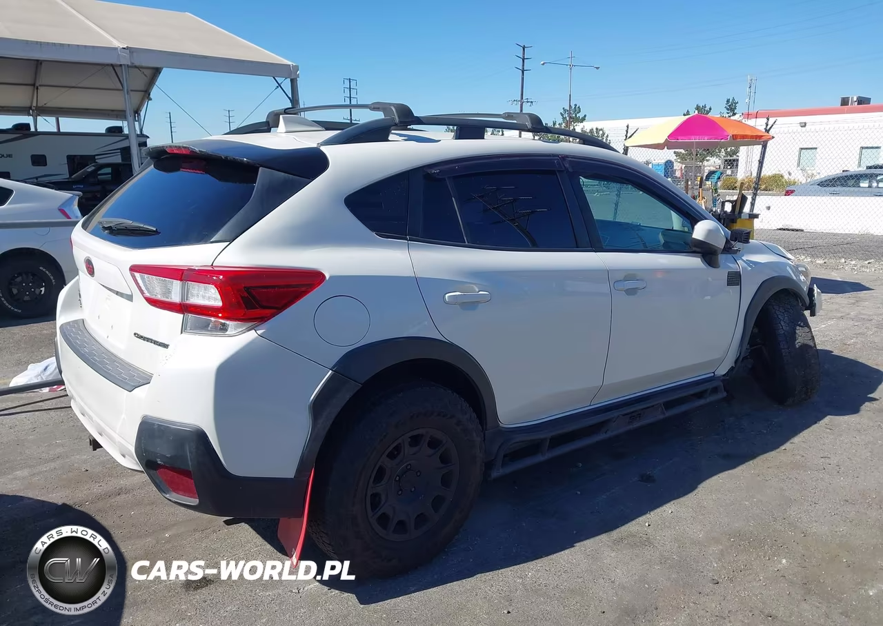 2018 Subaru Crosstrek 2.0I Premium VIN:JF2GTABC0JH205647 - 4