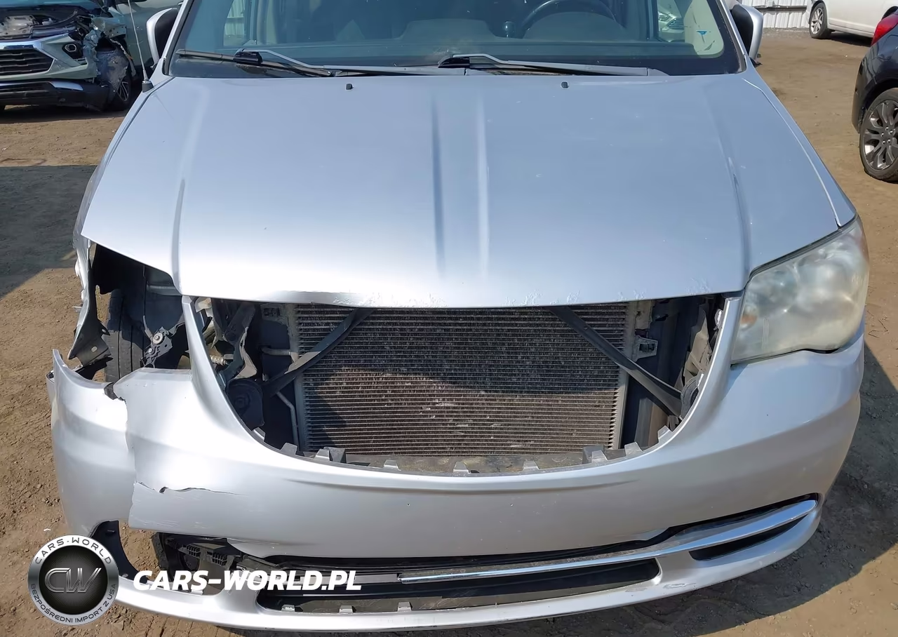 2012 Chrysler Town & Country Touring VIN:2C4RC1BG9CR312603 - 6