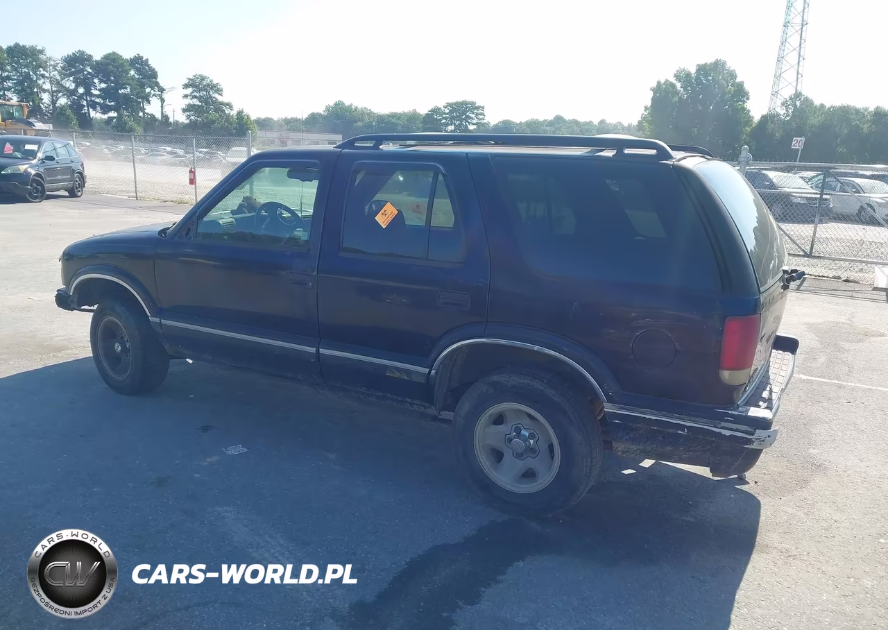 1996 Chevrolet Blazer VIN:1GNCS13W7T2306299 - 3