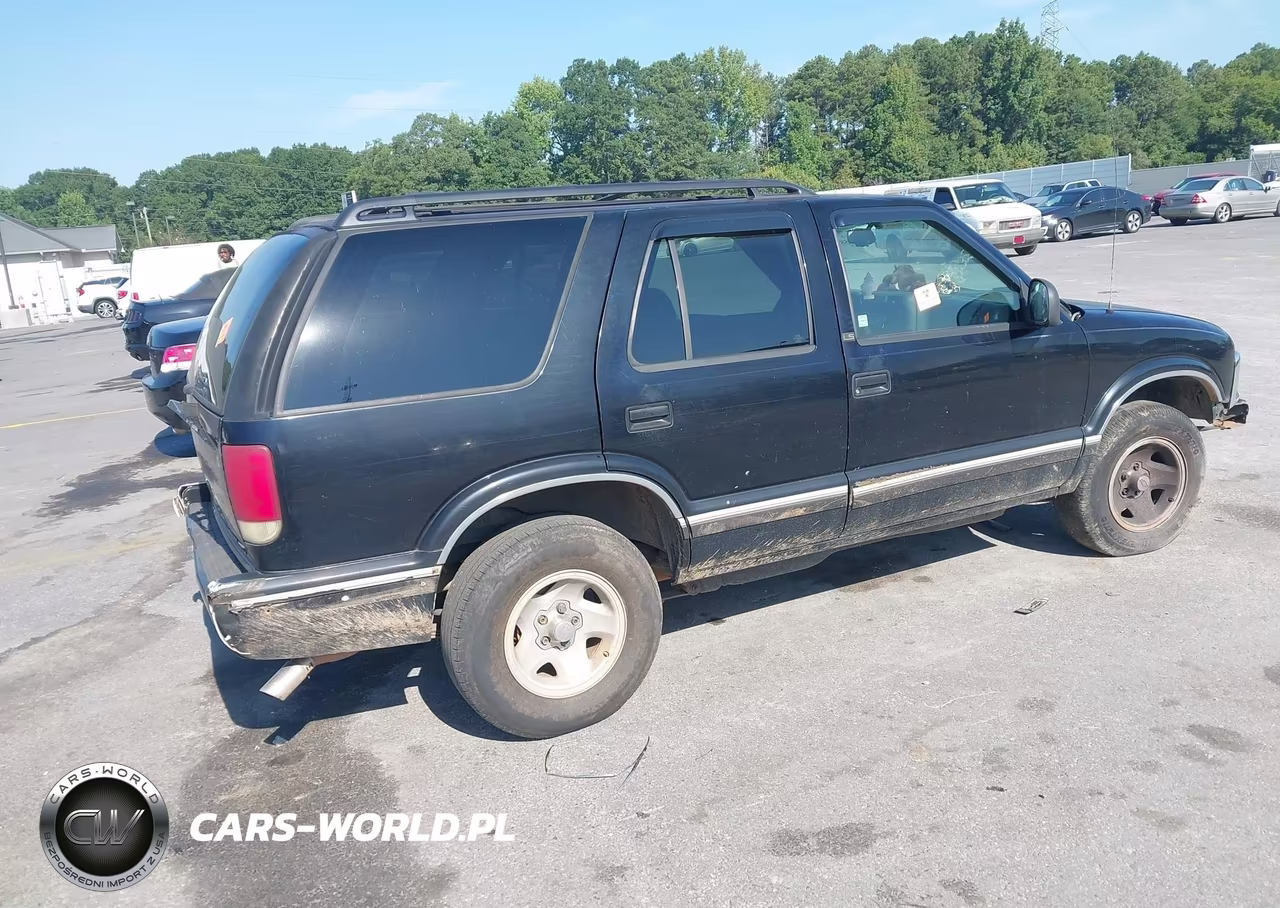 1996 Chevrolet Blazer VIN:1GNCS13W7T2306299 - 4