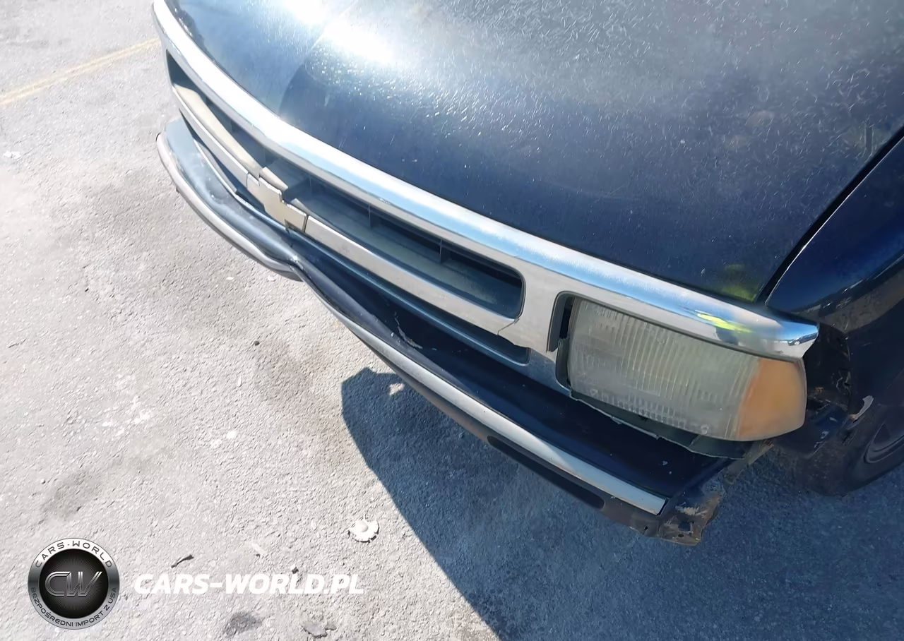 1996 Chevrolet Blazer VIN:1GNCS13W7T2306299 - 6
