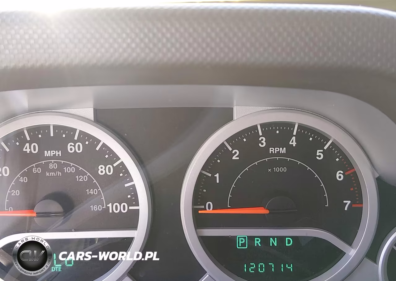 2008 Jeep Wrangler Sahara VIN:1J4FA54118L536029 - 16
