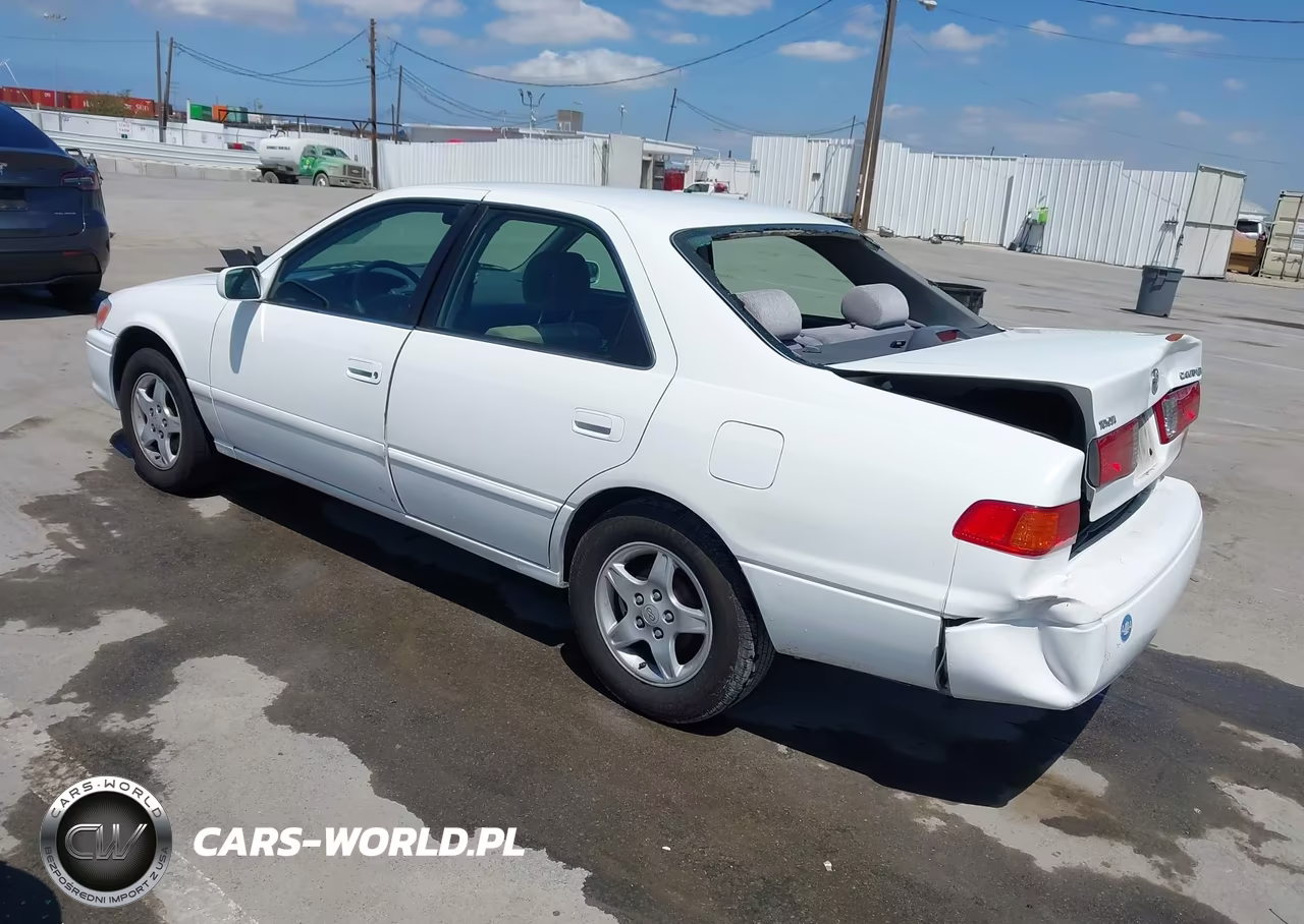 2001 Toyota Camry Ce VIN:4T1BG22K11U860381 - 3