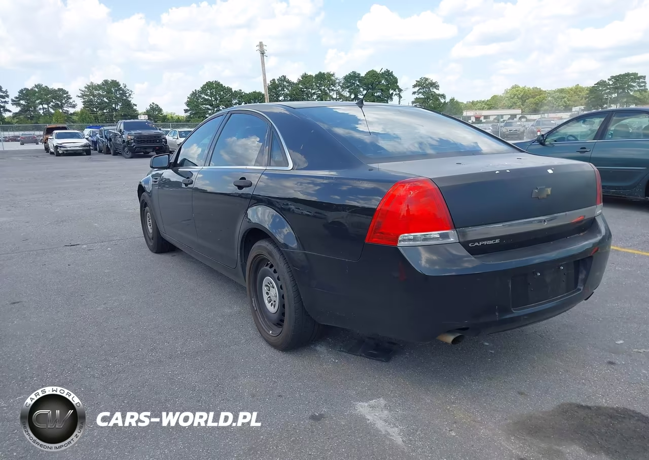 2013 Chevrolet Caprice Police VIN:6G1MK5U33DL828797 - 3