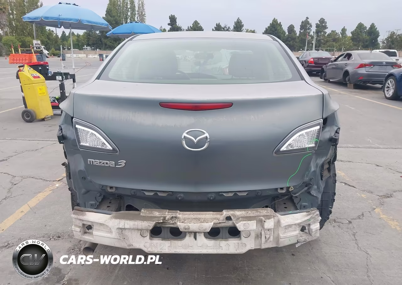 2012 Mazda Mazda3 I Sport VIN:JM1BL1UG4C1613508 - 17