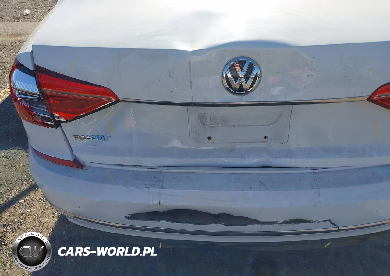 2016 Volkswagen Passat 1.8T R-Line VIN:1VWAT7A35GC057636 - 6
