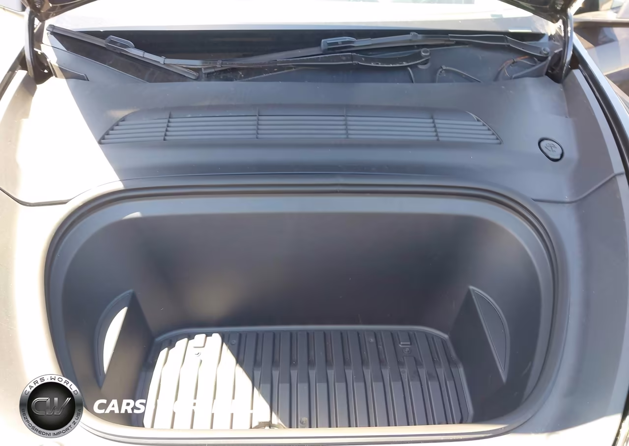 2024 Tesla Model Y Long Range Dual Motor All-Wheel Drive VIN:7SAYGAEE5RF993585 - 10
