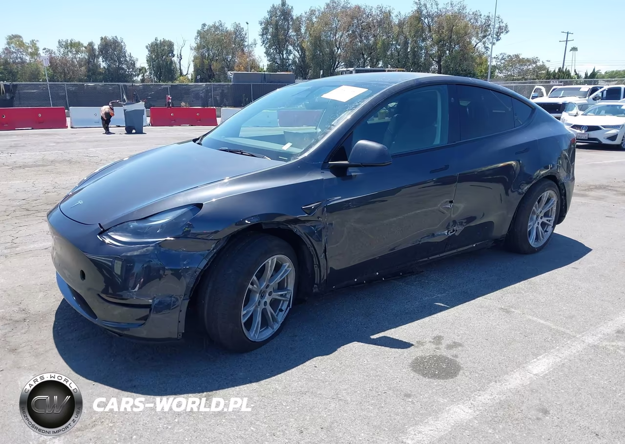 2024 Tesla Model Y Long Range Dual Motor All-Wheel Drive VIN:7SAYGAEE5RF993585 - 2