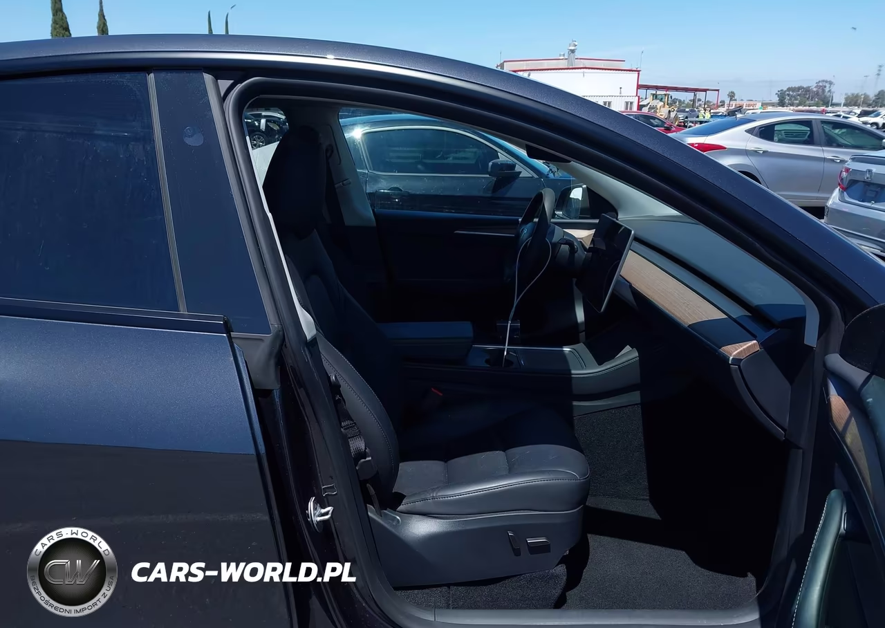 2024 Tesla Model Y Long Range Dual Motor All-Wheel Drive VIN:7SAYGAEE5RF993585 - 5