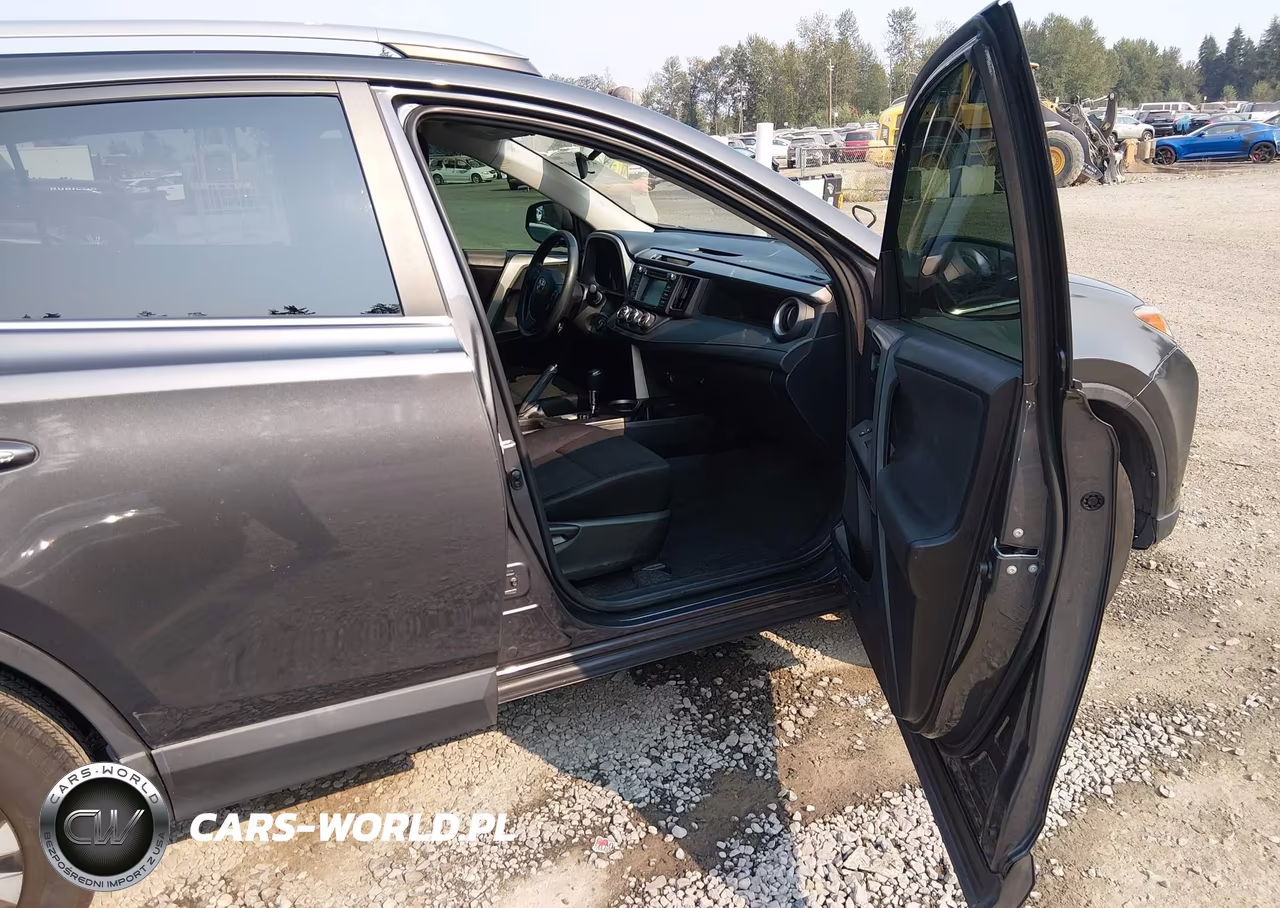 2017 Toyota Rav4 Le VIN:2T3BFREV2HW573912 - 5