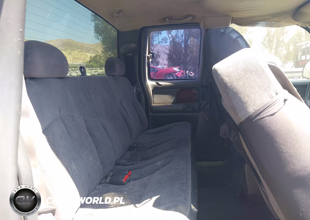 2002 Chevrolet Silverado 1500 Ls VIN:2GCEC19V621375397 - 8