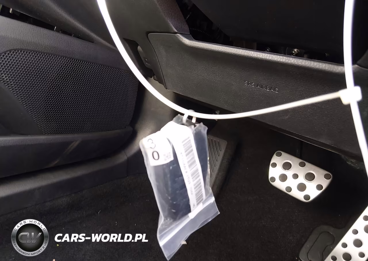 2026 Toyota Camry Se VIN:4T1DAACK4TU337068 - 11