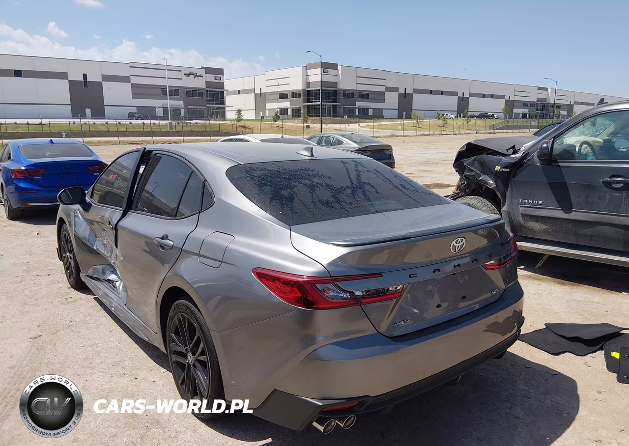 2026 Toyota Camry Se VIN:4T1DAACK4TU337068 - 3