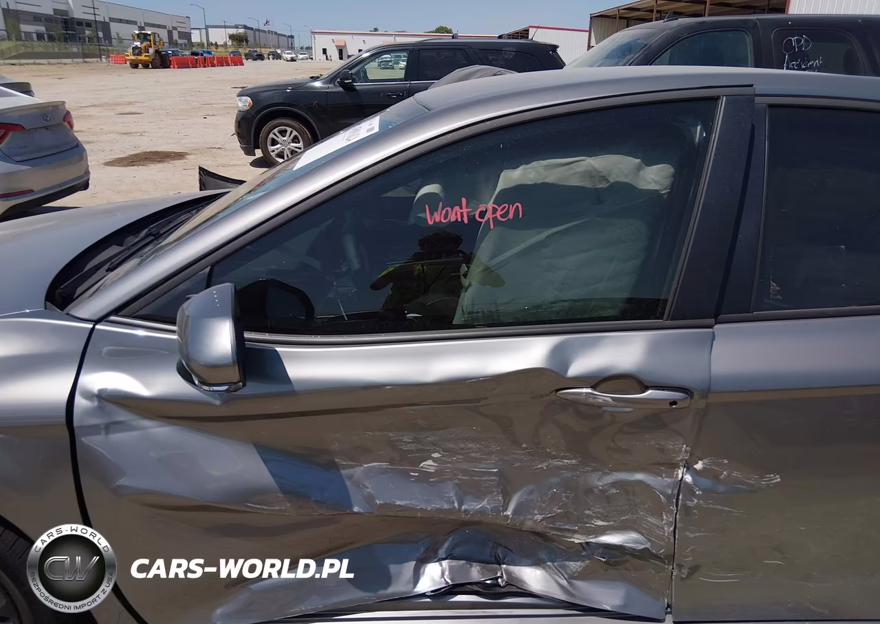 2026 Toyota Camry Se VIN:4T1DAACK4TU337068 - 6