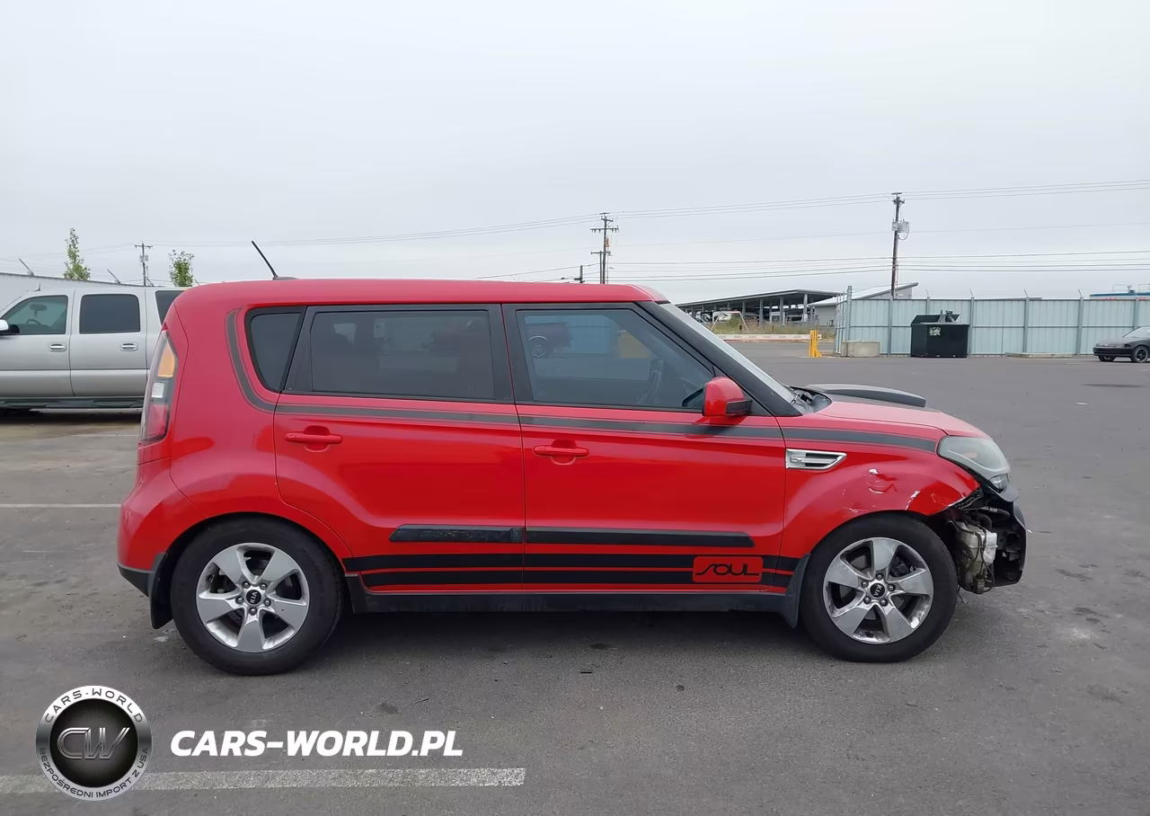 2011 Kia Soul Sport VIN:KNDJT2A27B7211777 - 13