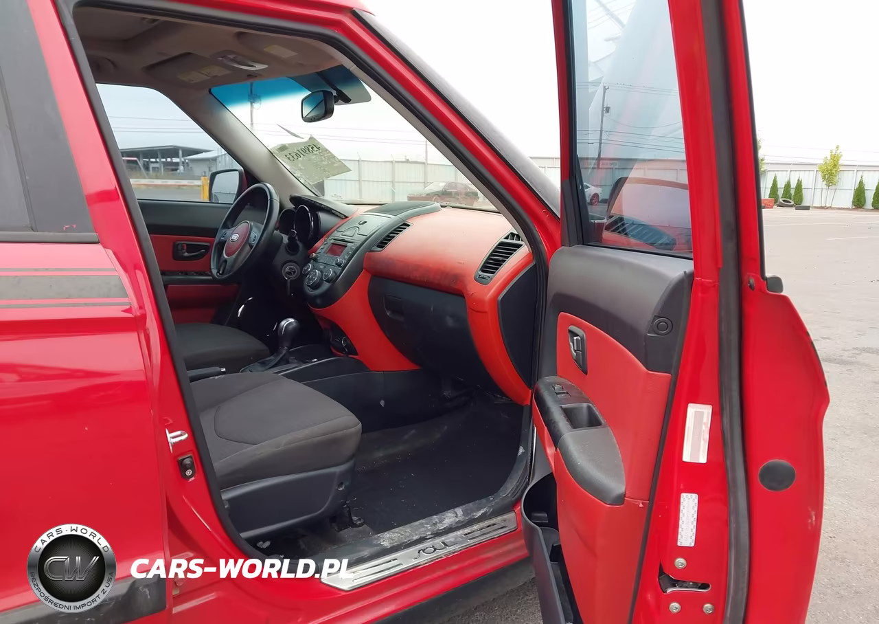 2011 Kia Soul Sport VIN:KNDJT2A27B7211777 - 5