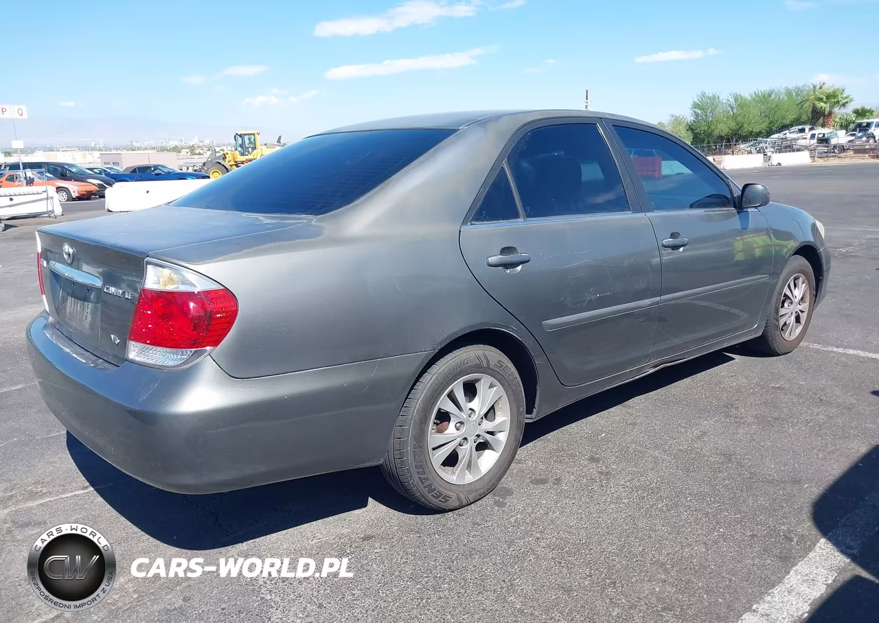 2005 Toyota Camry Le V6 VIN:4T1BF30K75U610080 - 4