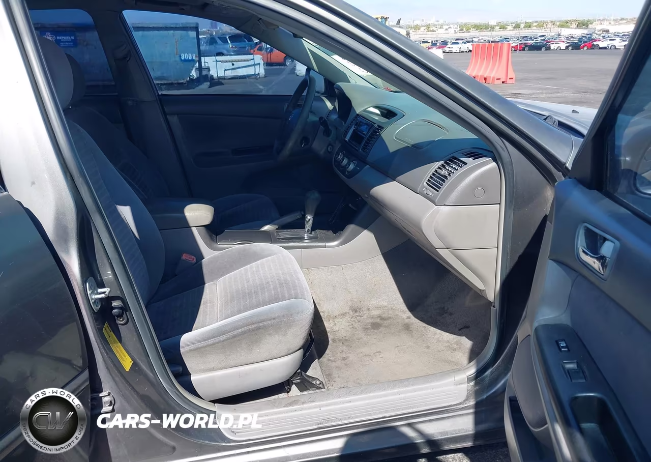 2005 Toyota Camry Le V6 VIN:4T1BF30K75U610080 - 5