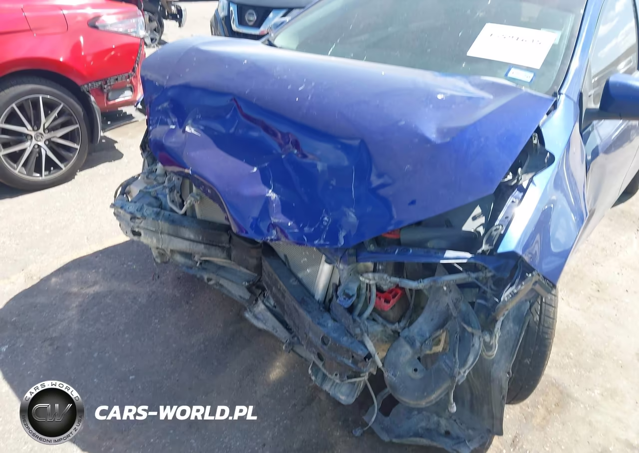 2015 Toyota Corolla S Plus VIN:2T1BURHE2FC321411 - 6
