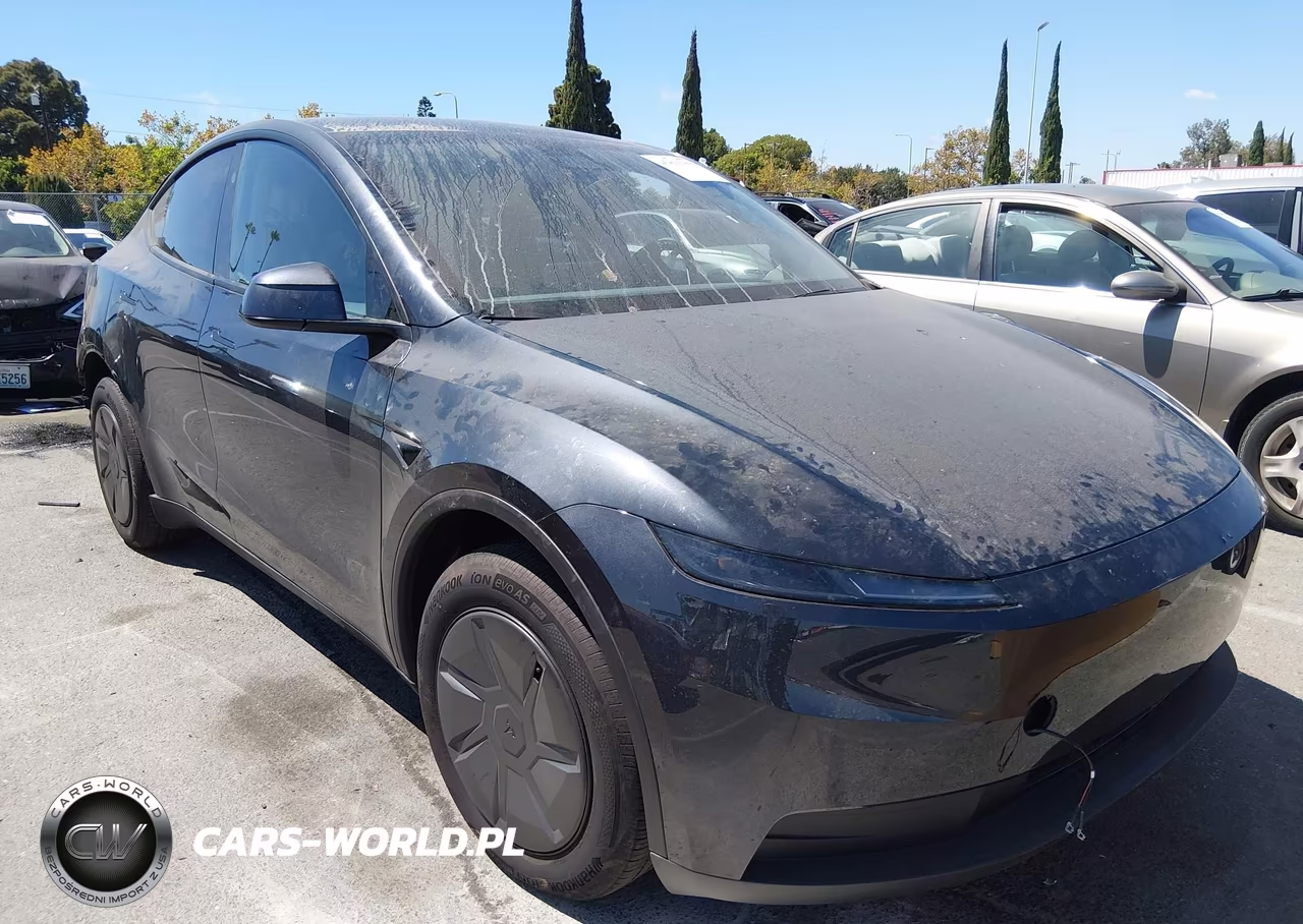 2026 Tesla Model Y Premium-Rear-Wheel Drive