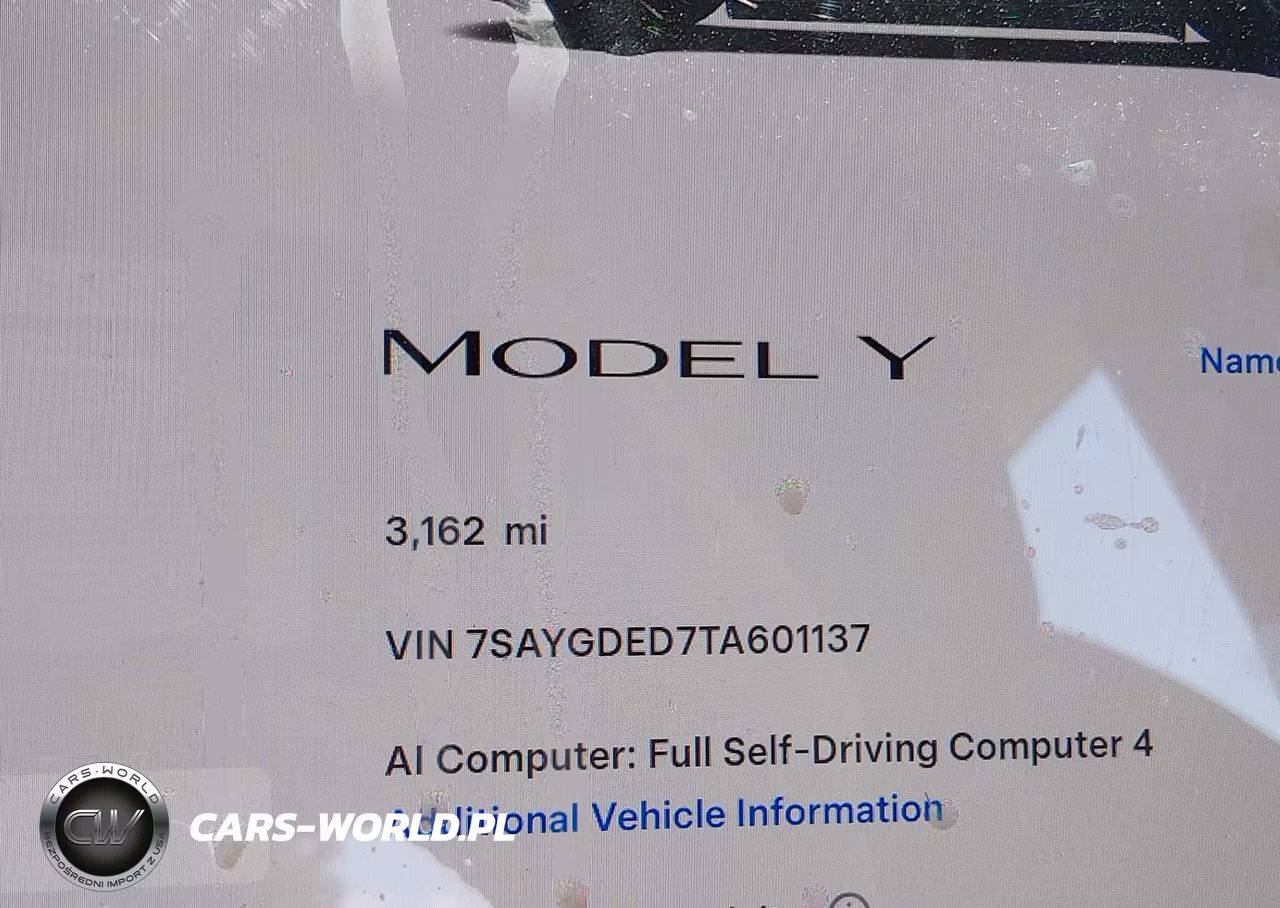 2026 Tesla Model Y Premium-Rear-Wheel Drive VIN:7SAYGDED7TA601137 - 17