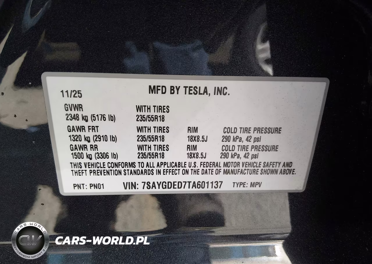 2026 Tesla Model Y Premium-Rear-Wheel Drive VIN:7SAYGDED7TA601137 - 9