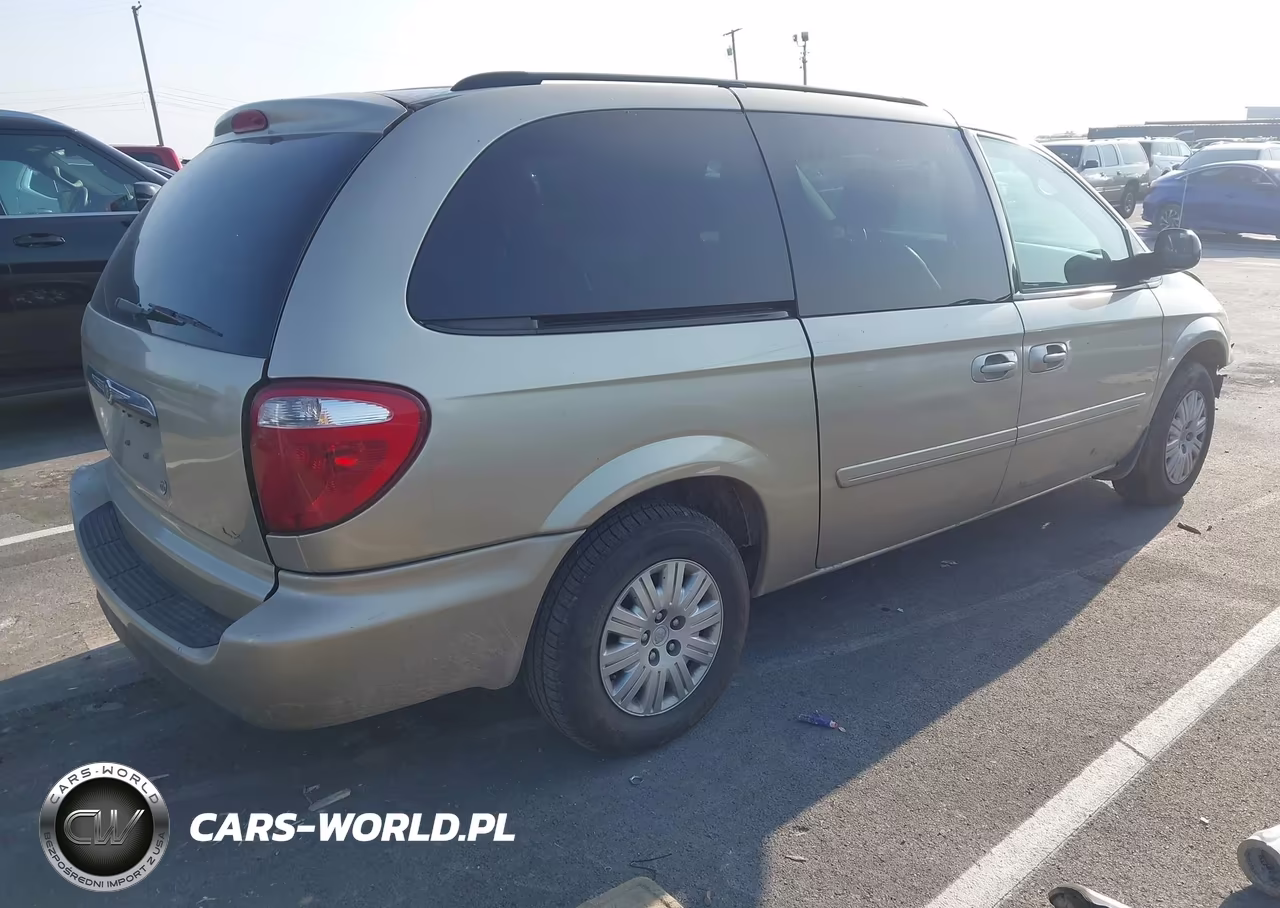 2006 Chrysler Town & Country Lx VIN:2A4GP44R26R873705 - 4