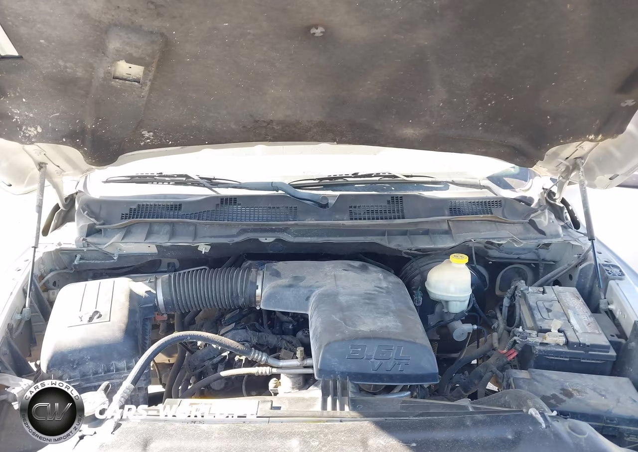 2016 Ram 1500 Tradesman VIN:1C6RR6FG1GS395123 - 10