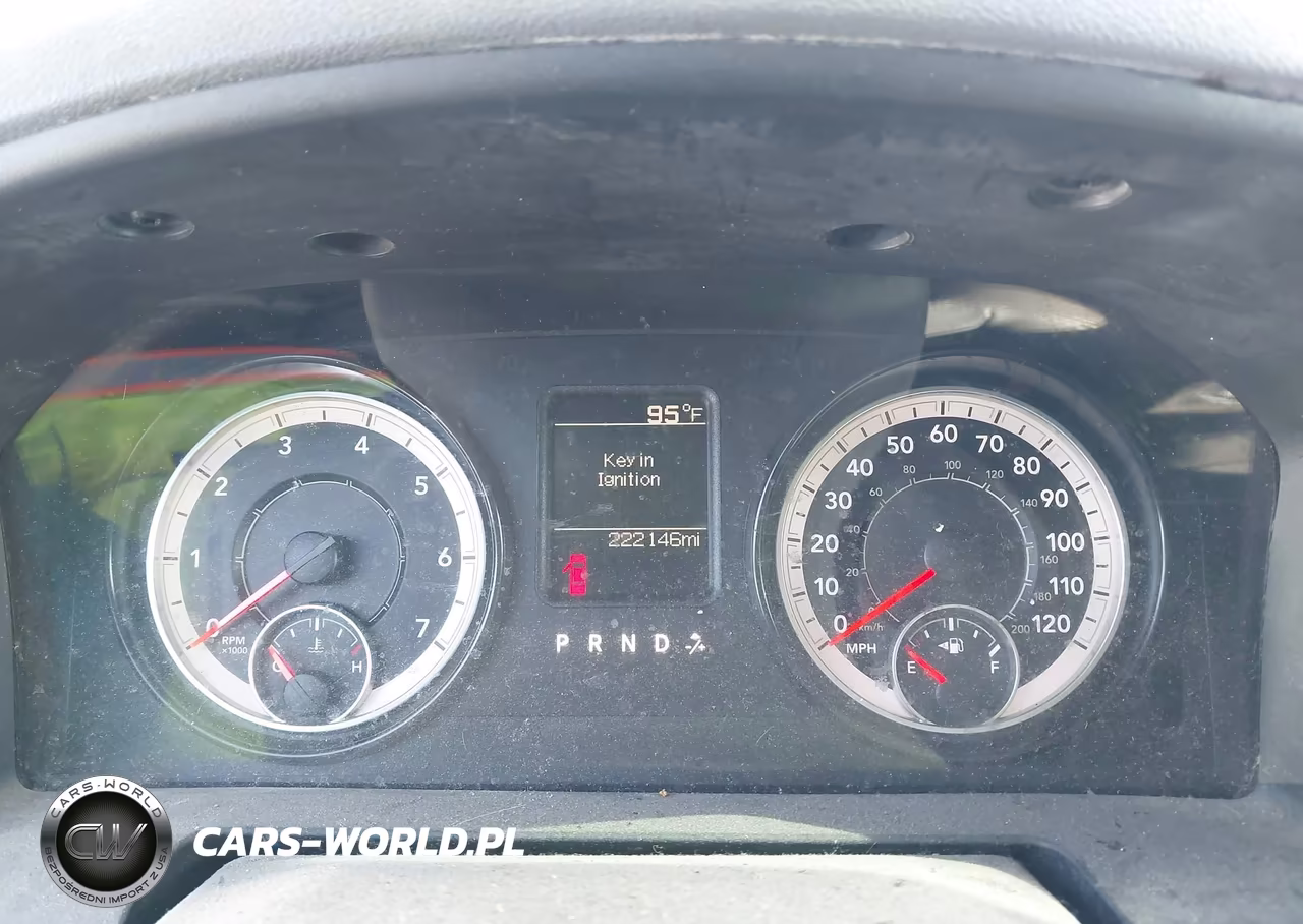 2016 Ram 1500 Tradesman VIN:1C6RR6FG1GS395123 - 7