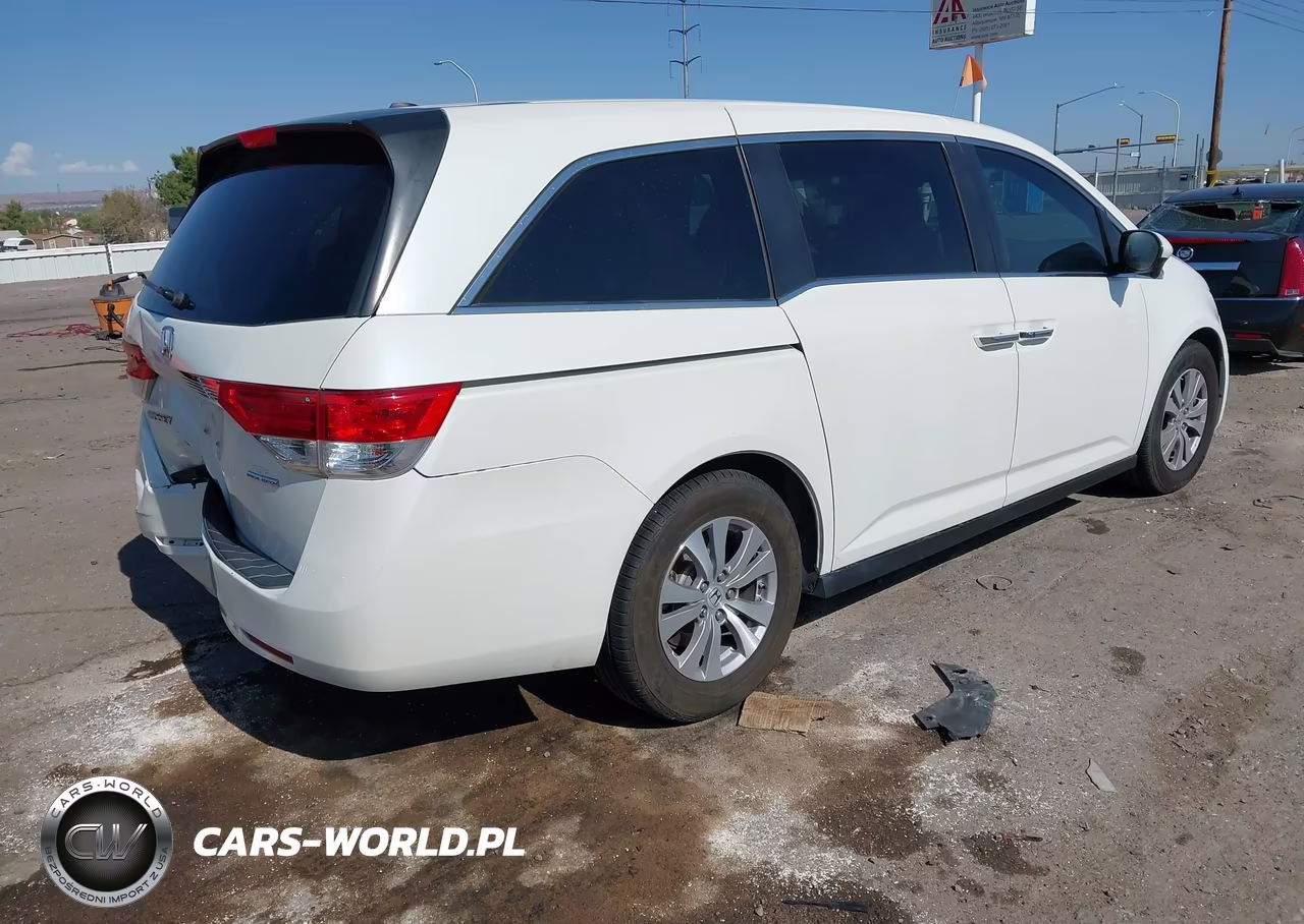 2017 Honda Odyssey Se VIN:5FNRL5H30HB020997 - 4