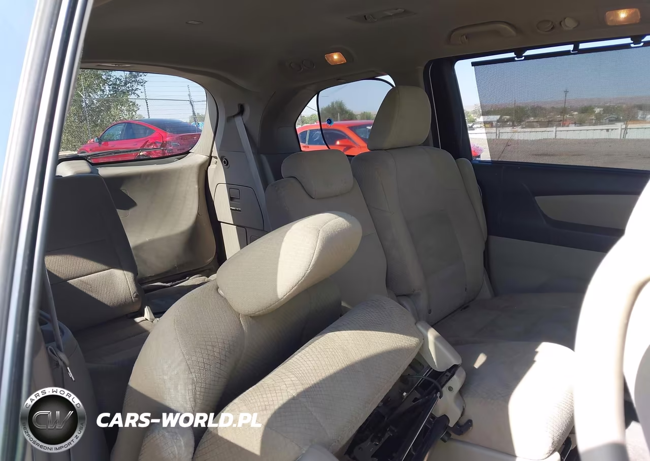 2017 Honda Odyssey Se VIN:5FNRL5H30HB020997 - 8