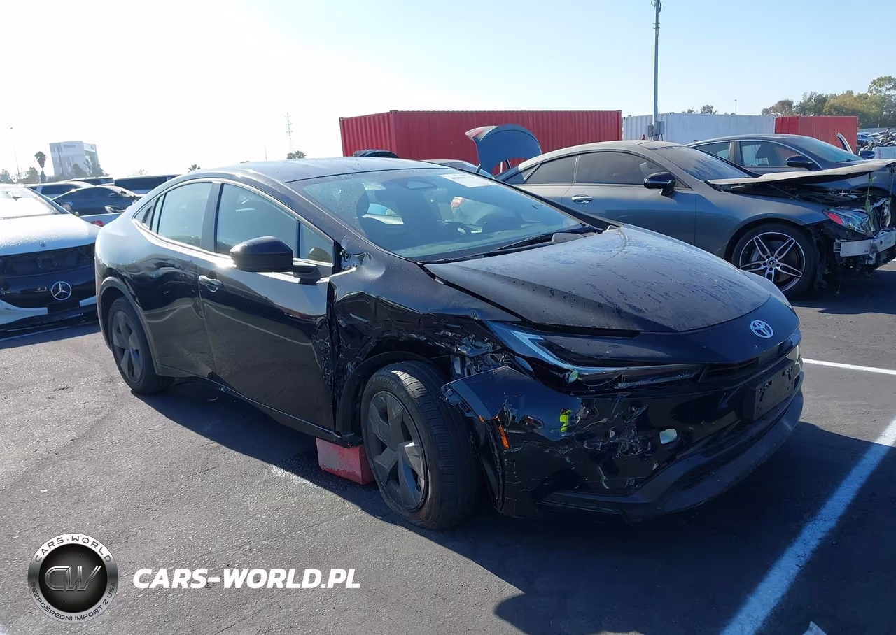 2025 Toyota Prius Le VIN:JTDACAAU0S3064169 - 1