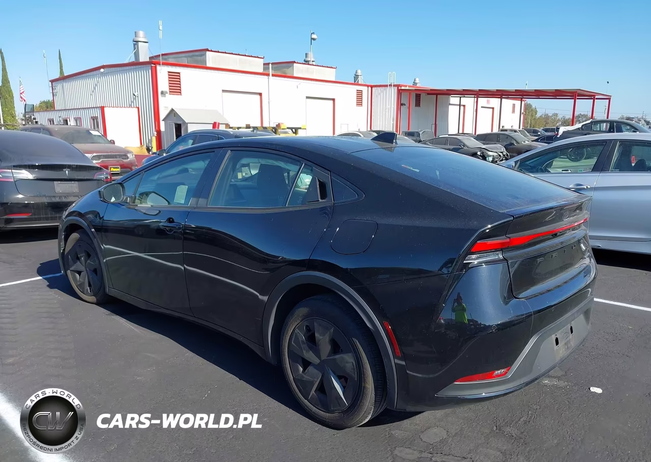 2025 Toyota Prius Le VIN:JTDACAAU0S3064169 - 3