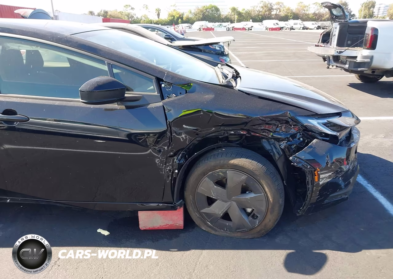 2025 Toyota Prius Le VIN:JTDACAAU0S3064169 - 6