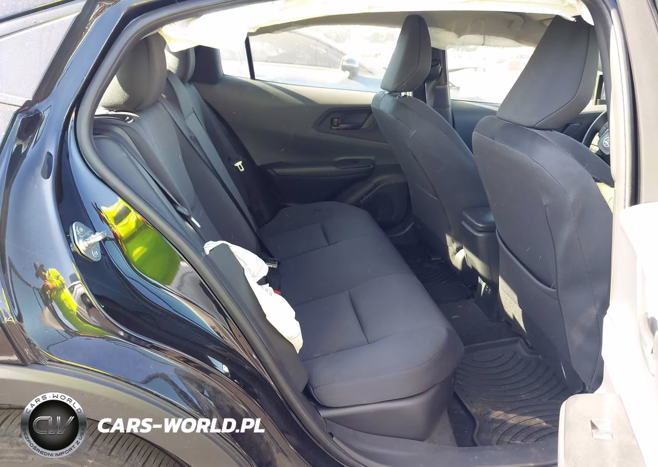 2025 Toyota Prius Le VIN:JTDACAAU0S3064169 - 8