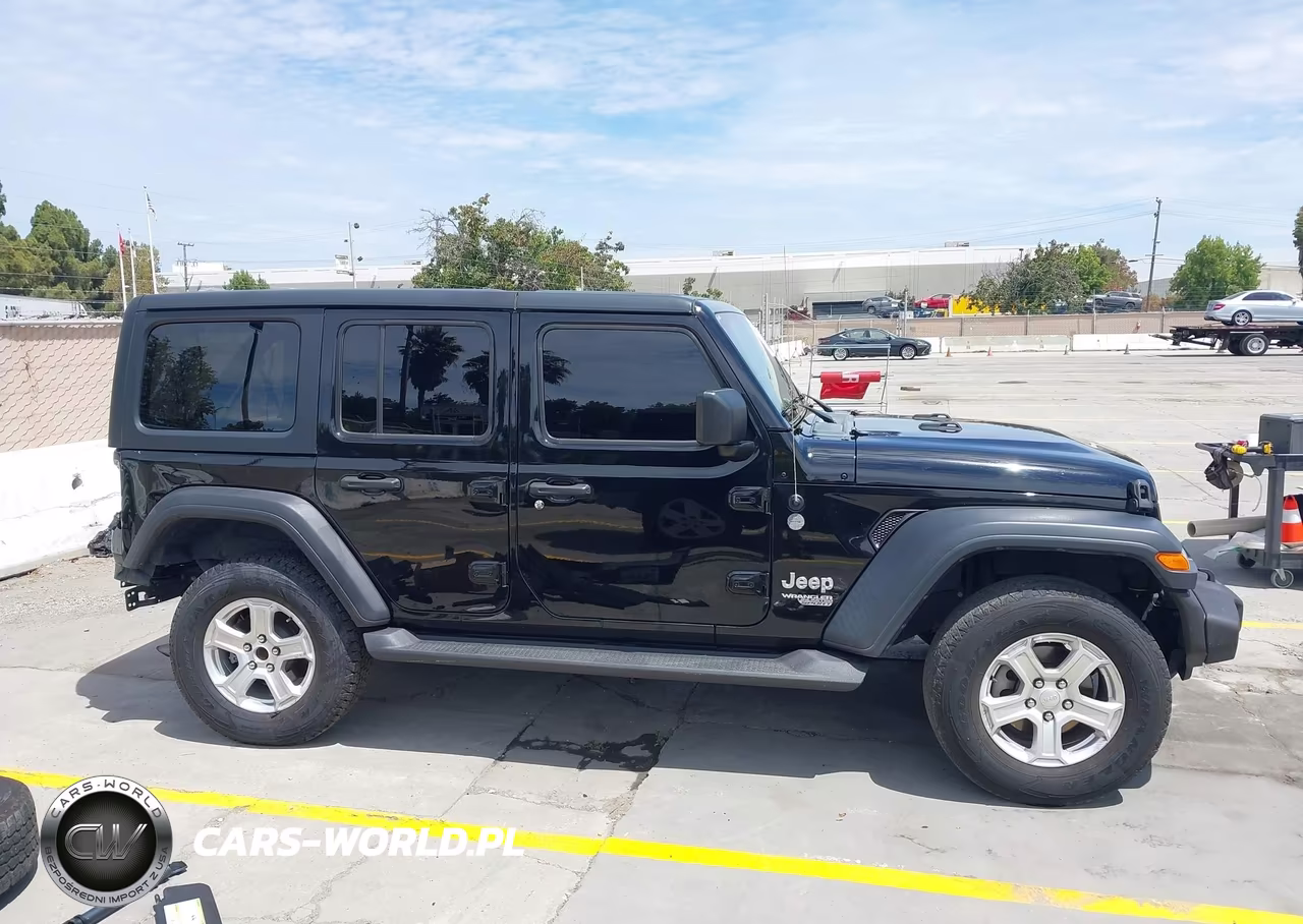 2020 Jeep Wrangler Unlimited Sport S 4X4 VIN:1C4HJXDN0LW265081 - 14