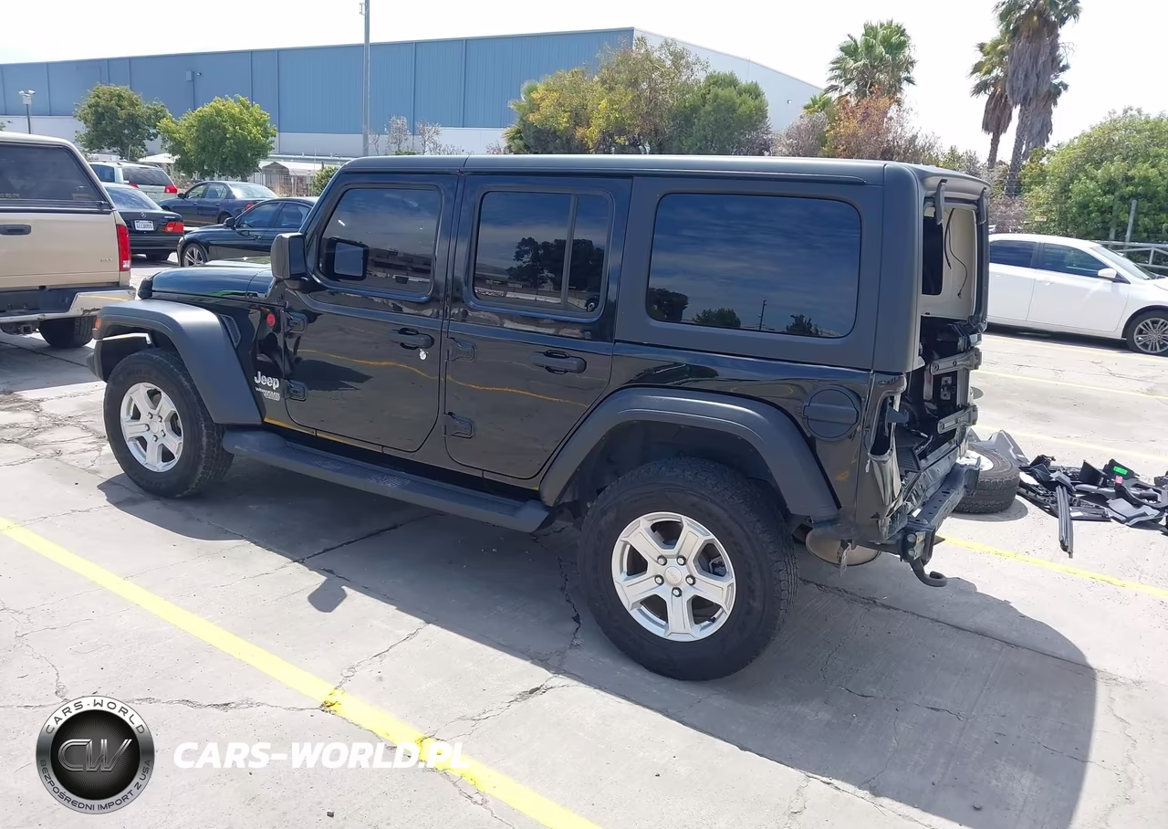2020 Jeep Wrangler Unlimited Sport S 4X4 VIN:1C4HJXDN0LW265081 - 3