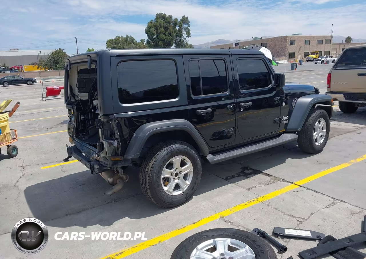 2020 Jeep Wrangler Unlimited Sport S 4X4 VIN:1C4HJXDN0LW265081 - 4