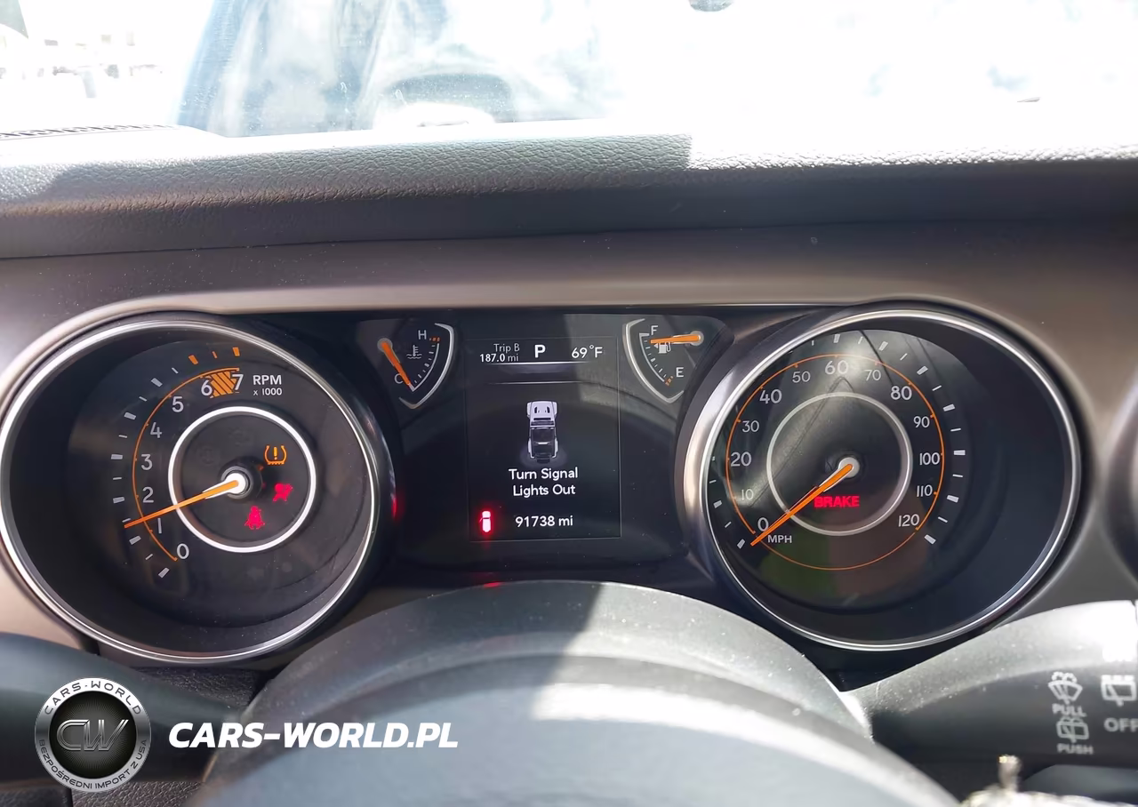 2020 Jeep Wrangler Unlimited Sport S 4X4 VIN:1C4HJXDN0LW265081 - 7