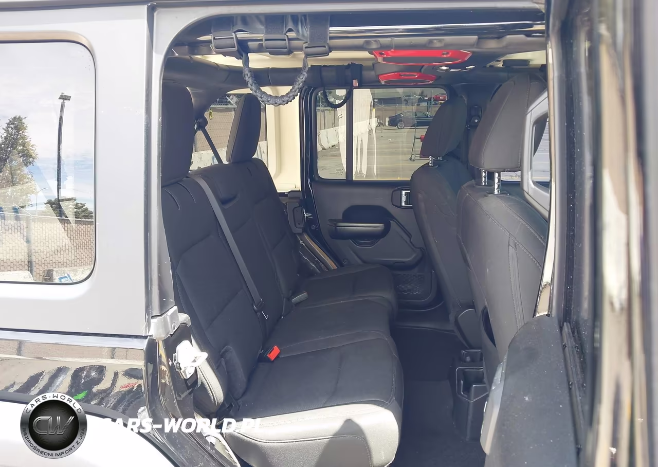 2020 Jeep Wrangler Unlimited Sport S 4X4 VIN:1C4HJXDN0LW265081 - 8