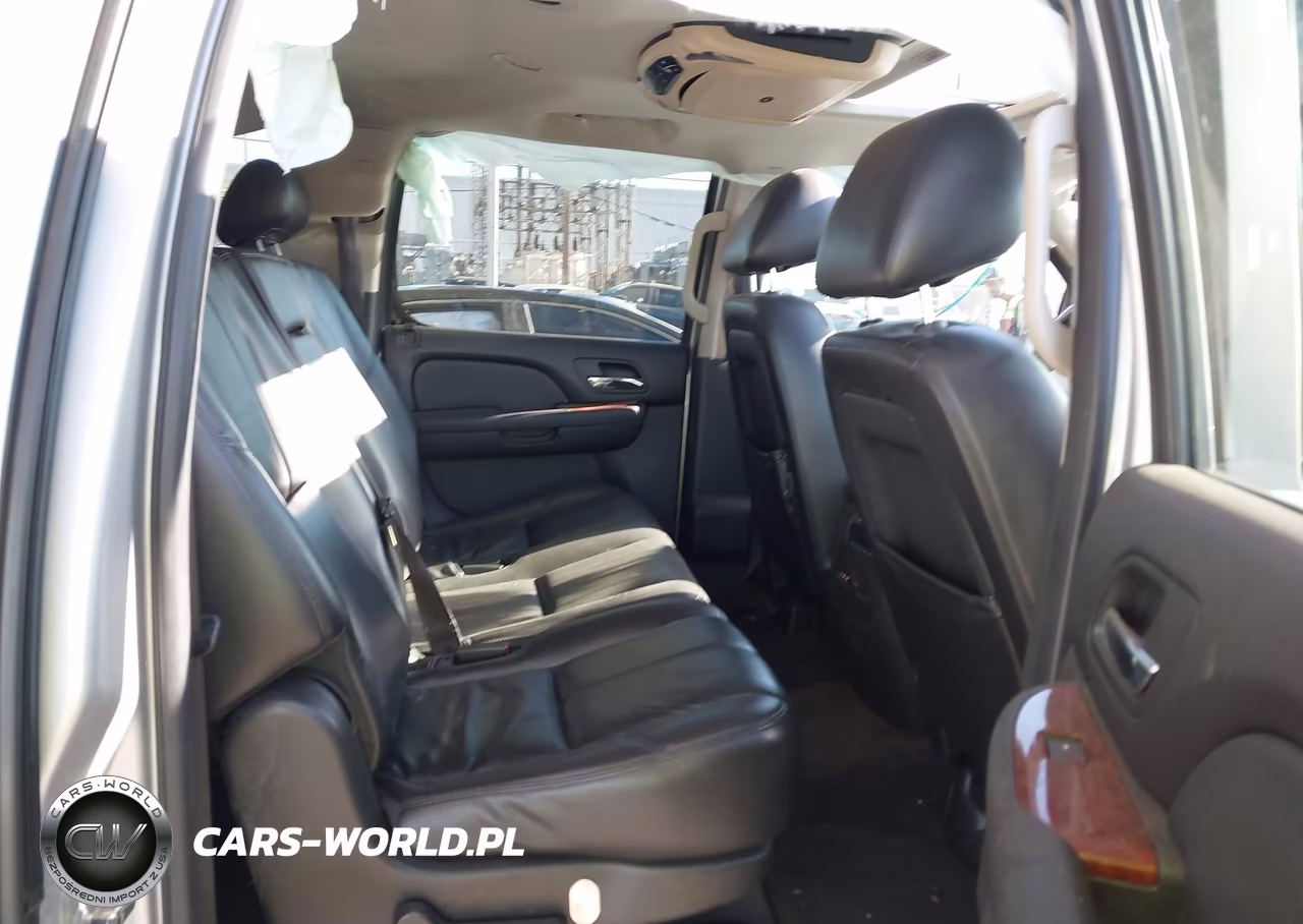 2010 Chevrolet Suburban 1500 Lt1 VIN:1GNUKJE37AR259495 - 8