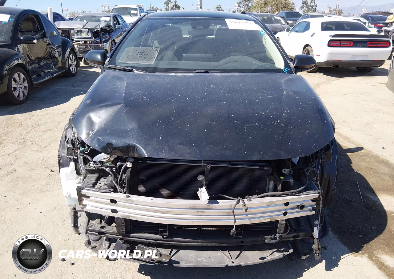 2022 Toyota Corolla Hybrid Le VIN:JTDEAMDE2NJ061335 - 13