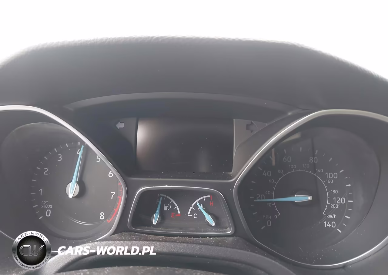 2015 Ford Focus Titanium VIN:1FADP3N22FL341860 - 16