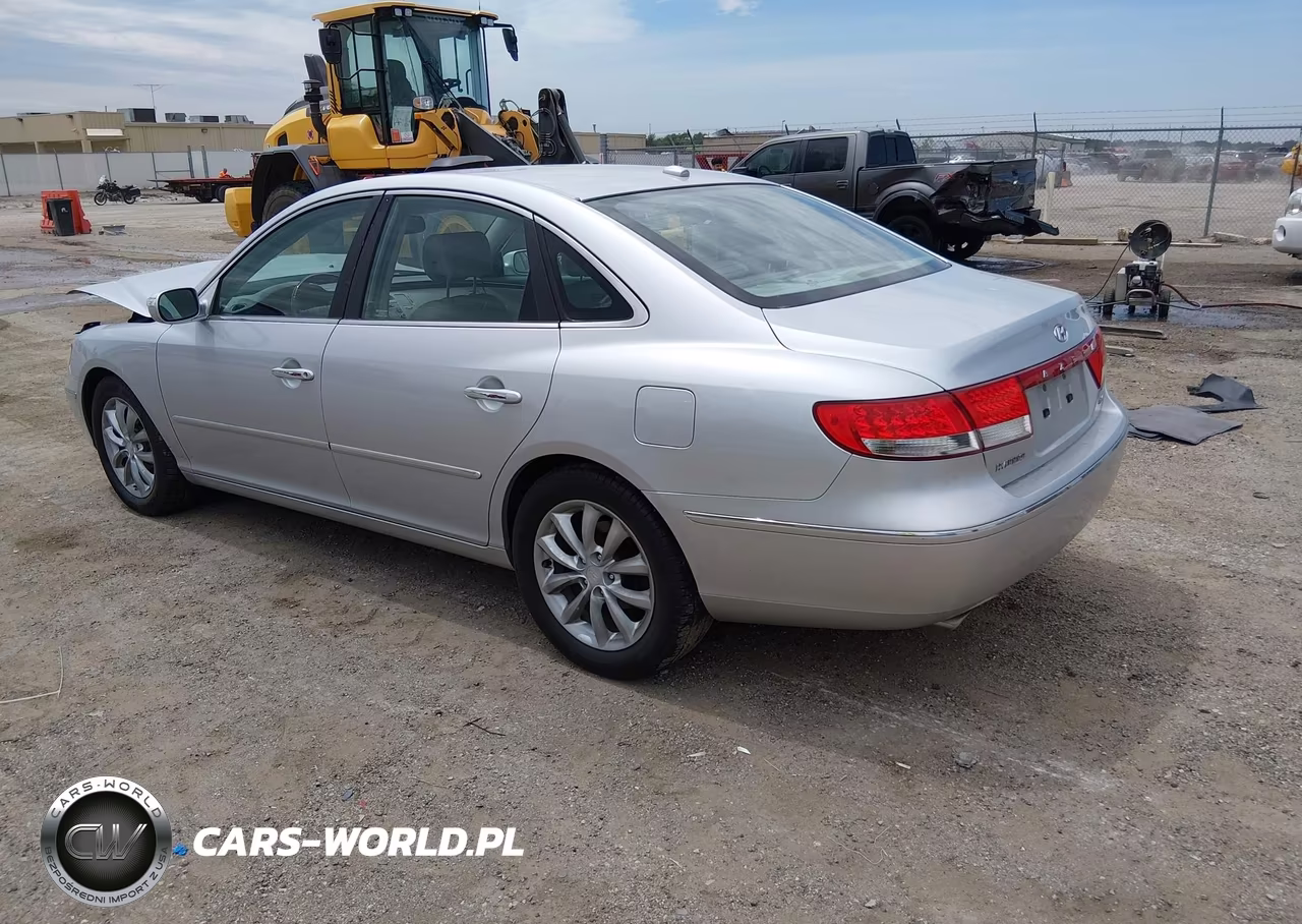 2008 Hyundai Azera Limited VIN:KMHFC46F28A316733 - 3