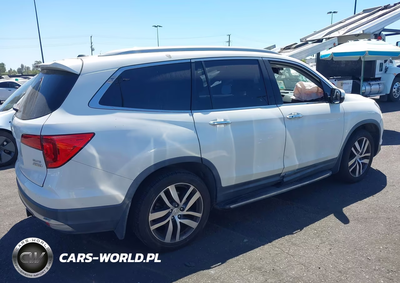 2017 Honda Pilot Elite VIN:5FNYF6H00HB052055 - 13