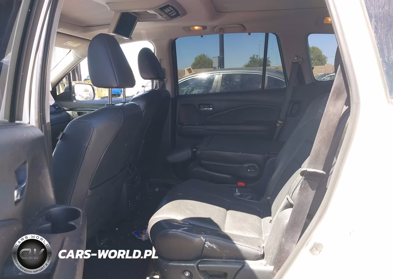 2017 Honda Pilot Elite VIN:5FNYF6H00HB052055 - 8